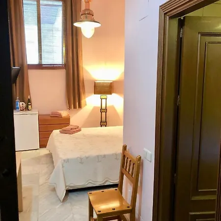 Puerto Banus .,gray De'albion * Marbella