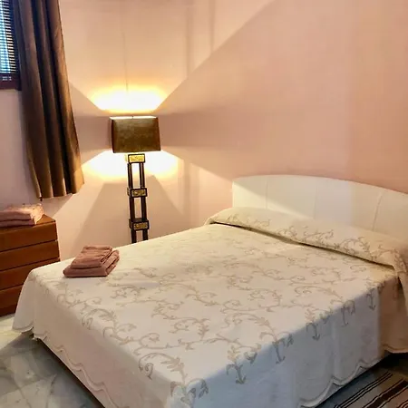 Puerto Banus .,gray De'albion Apartman *