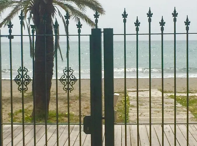 Puerto Banus .,gray De'albion Апартаменти *